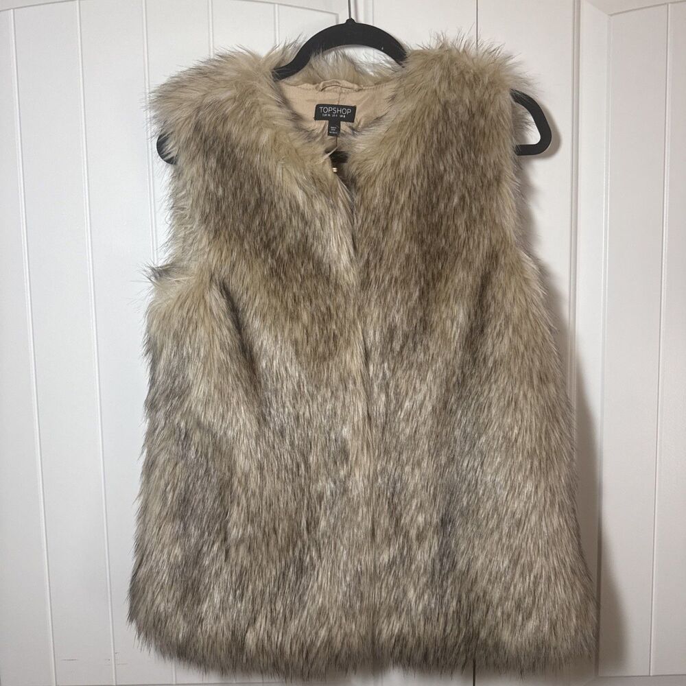 Top Shop Faux Fur Vest Size 4